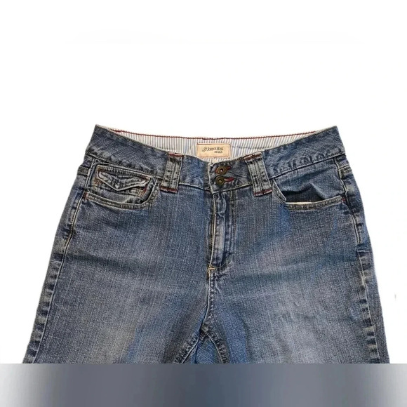 St. John's Bay, Size 10, Denim Stretch Capris - Picture 5 of 12